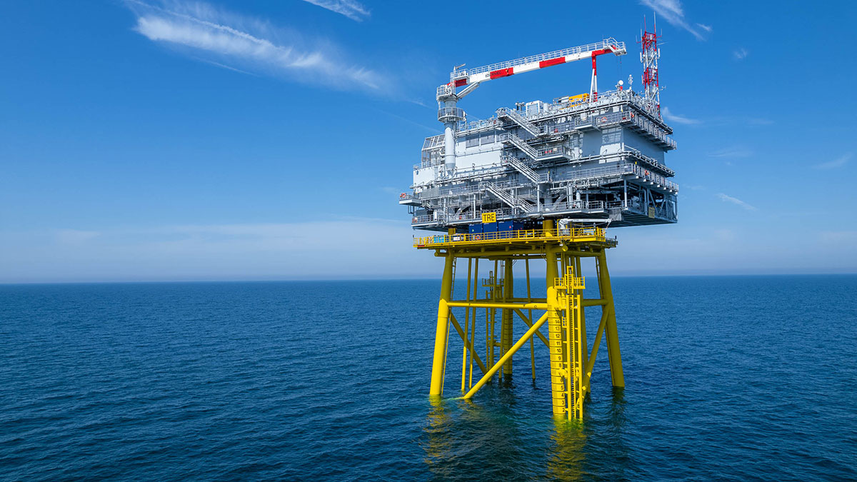EOLIENNES EN MER