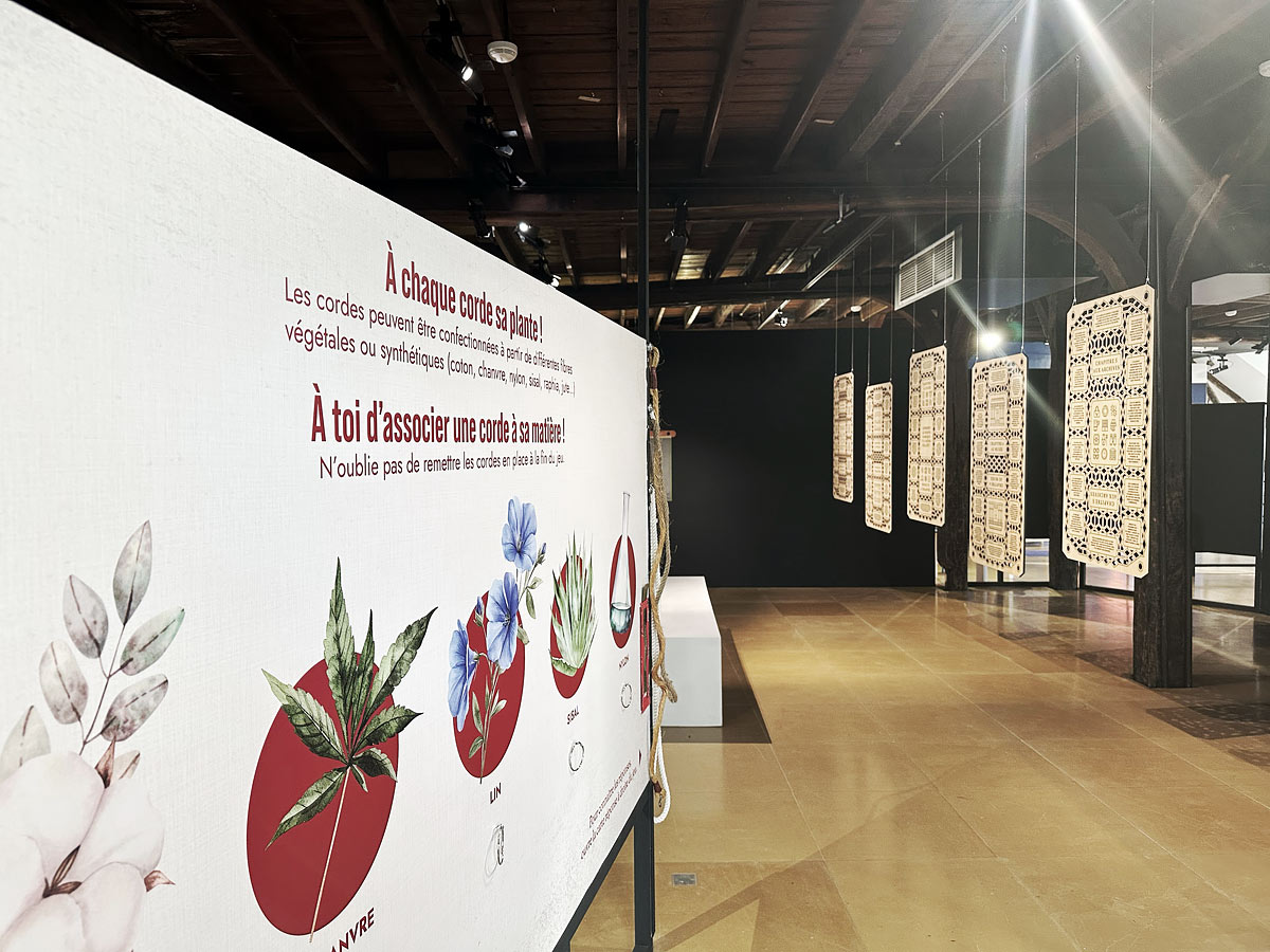 DU DESSIN AU TEXTILE