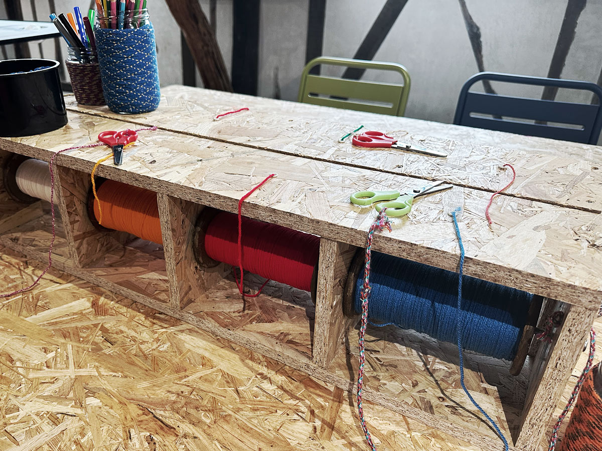 DU DESSIN AU TEXTILE